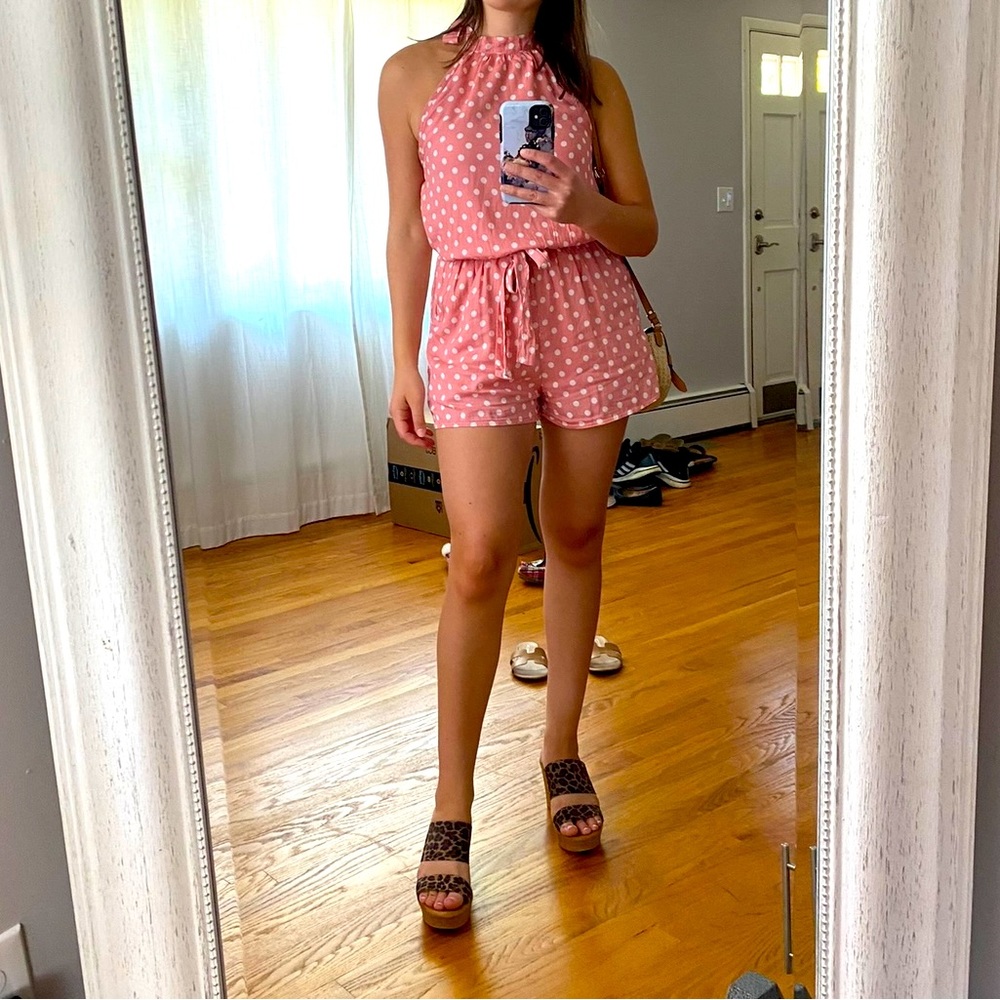 Cute polkadots romper 💗